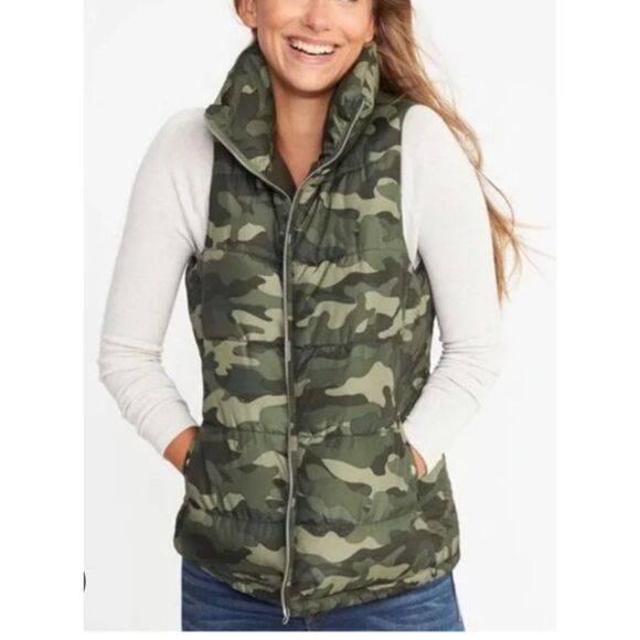 Old Navy quilted puffer Jacket vest green army camo winter outdoor sport women M - Picture 1 of 8